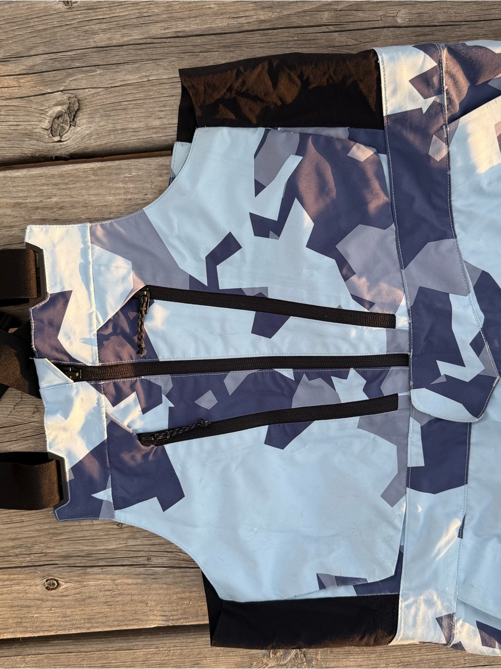 Men’s Burton Blue camo snow bib M
